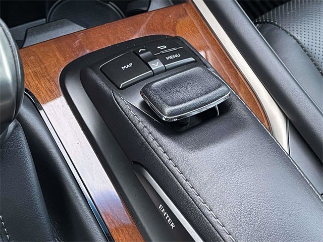 Used 2019 Lexus LX 570 4WD w/ Luxury Package image 30