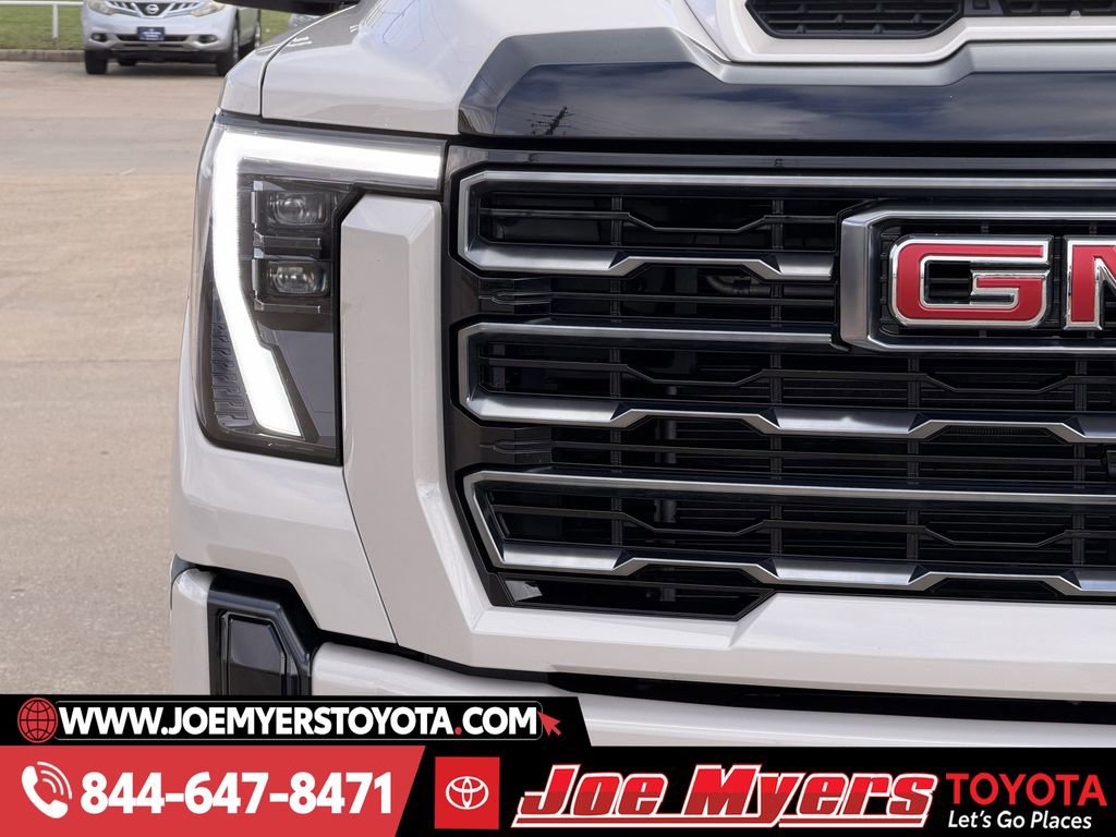 Used 2026 GMC Sierra 2500 AT4 w/ Technology Package image 5
