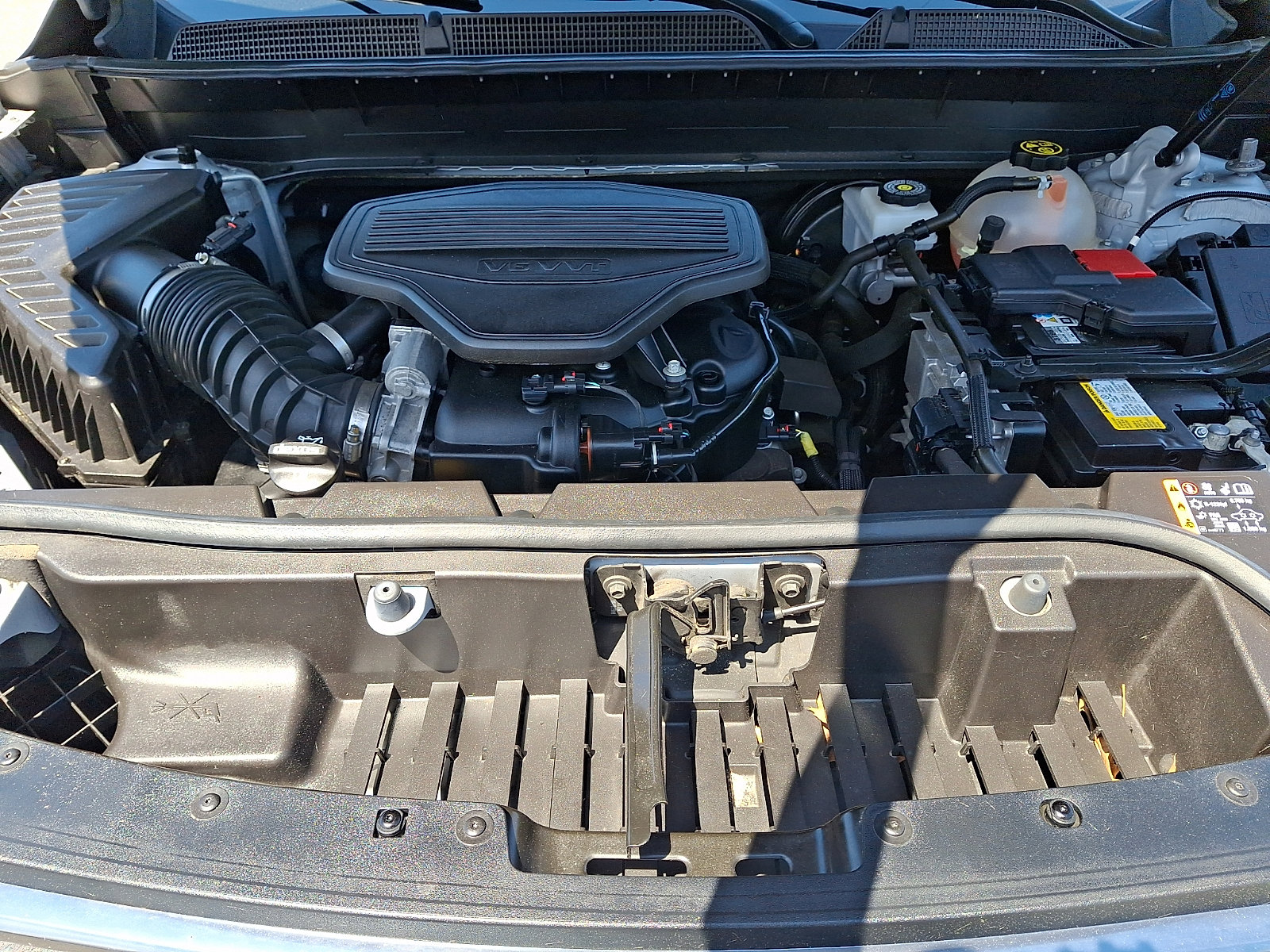 Used 2020 GMC Acadia AT4 w/ LPO, Floor Liner Package AWD/4WD image 29