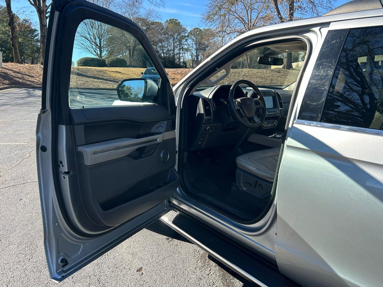 Used 2021 Ford Expedition Max XLT image 10