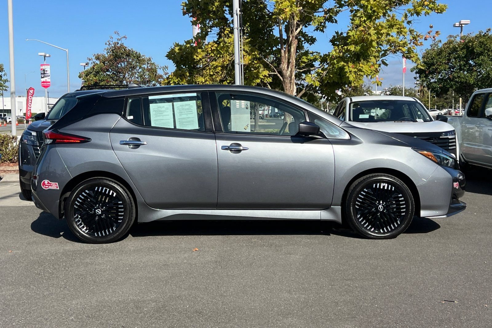 Certified 2024 Nissan Leaf SV Plus FWD image 3