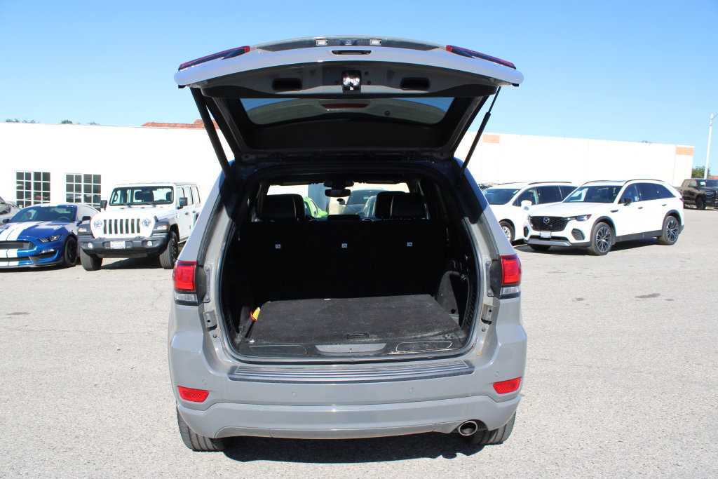 Used 2020 Jeep Grand Cherokee Altitude RWD image 10