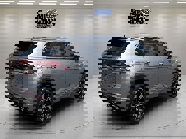 Used 2024 Volkswagen Atlas Cross Sport SEL Premium R-Line image 11