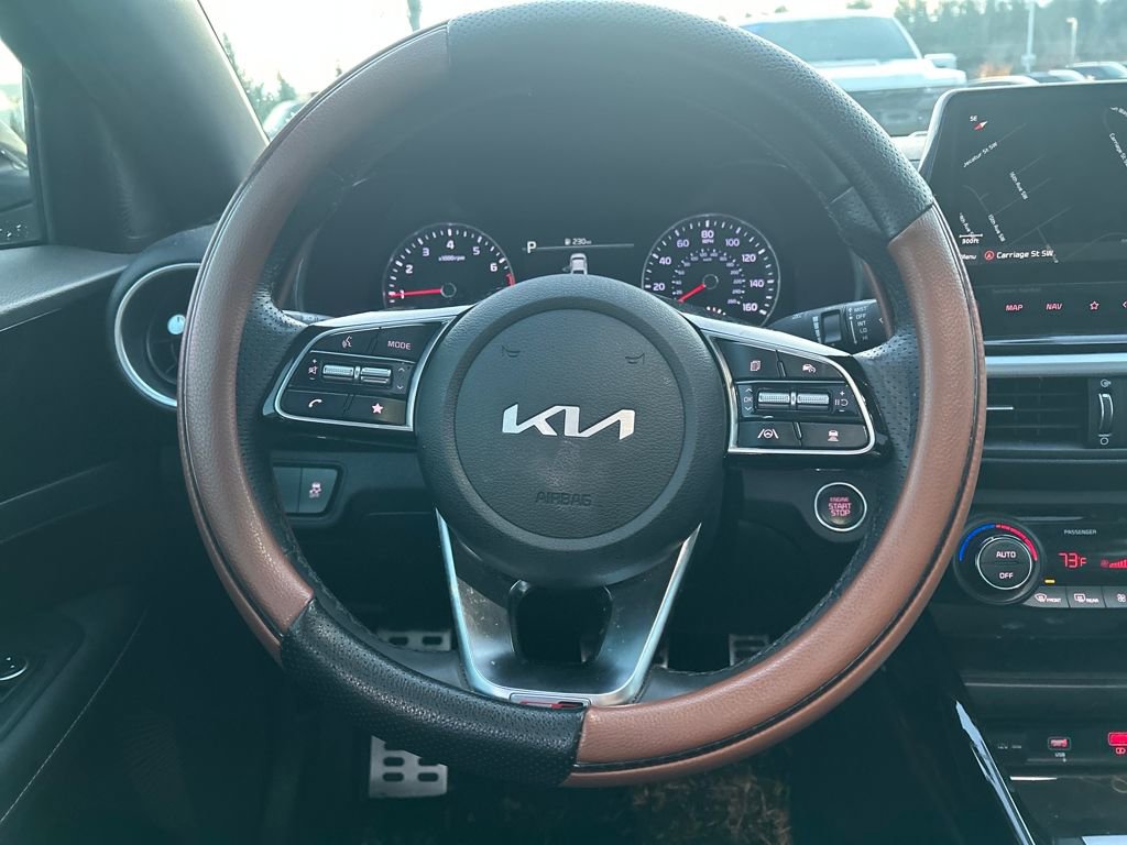 Used 2022 Kia Forte GT-Line w/ GT-Line Premium Package image 21