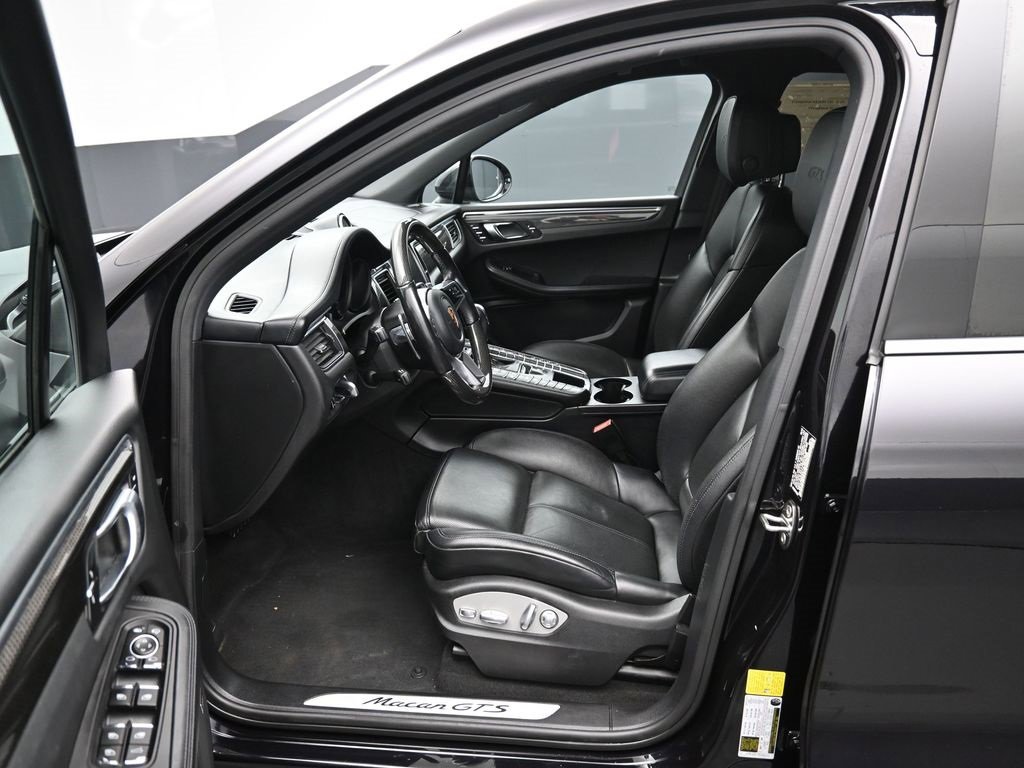 Used 2018 Porsche Macan GTS image 9