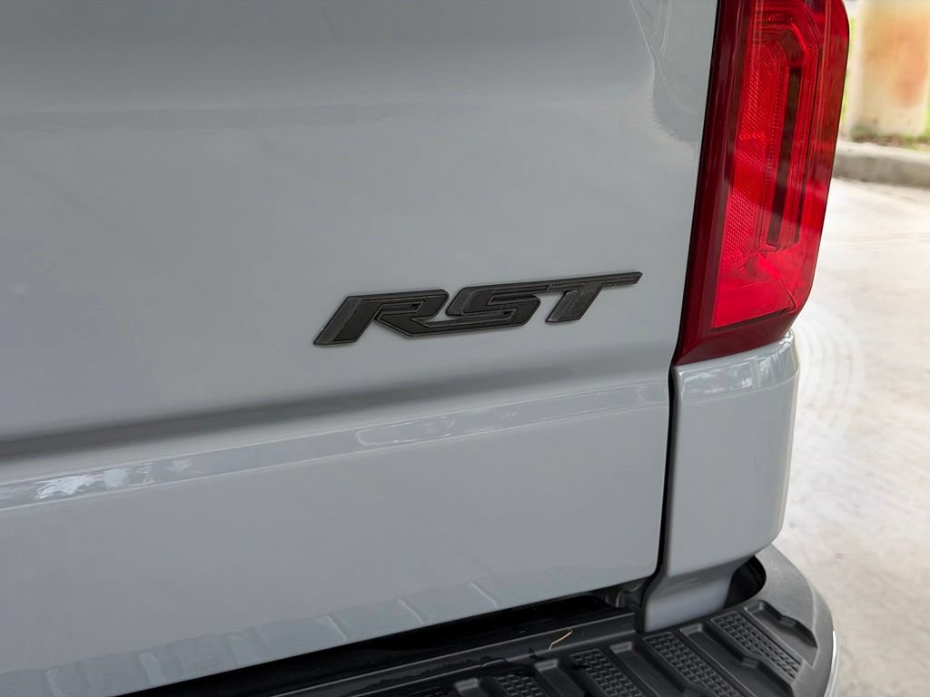 Used 2024 Chevrolet Silverado 1500 RST RWD image 23