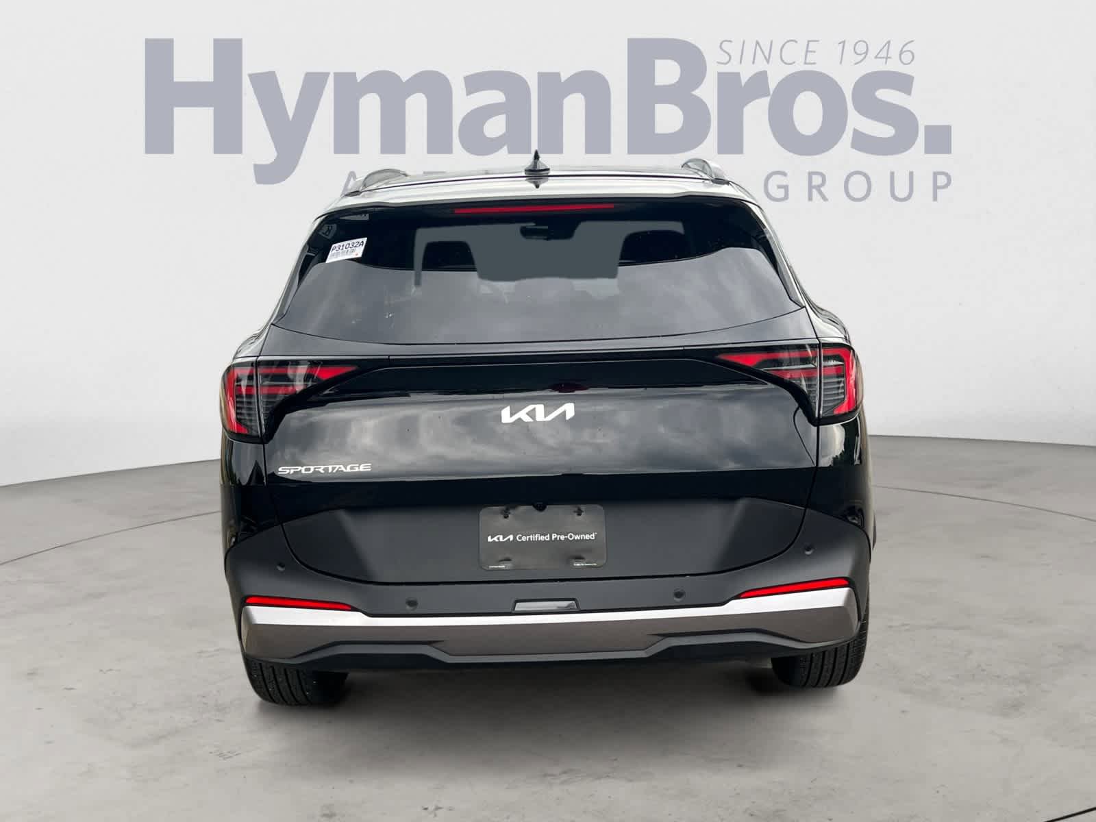 Certified 2026 Kia Sportage EX w/ EX Panorama Roof Package FWD image 4