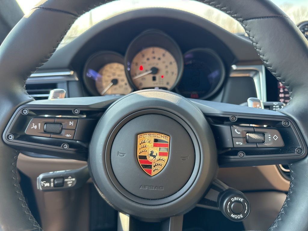 Used 2024 Porsche Macan GTS image 22