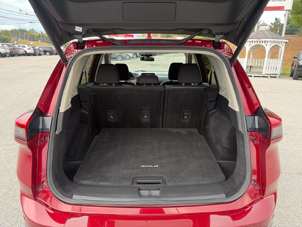 Used 2025 Nissan Rogue SV FWD image 22