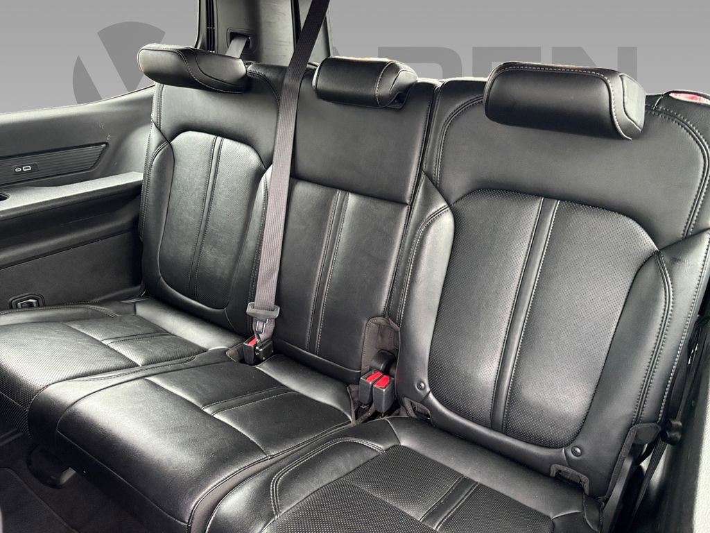 Used 2024 Jeep Wagoneer Series II w/ Flexible Seating Group image 4