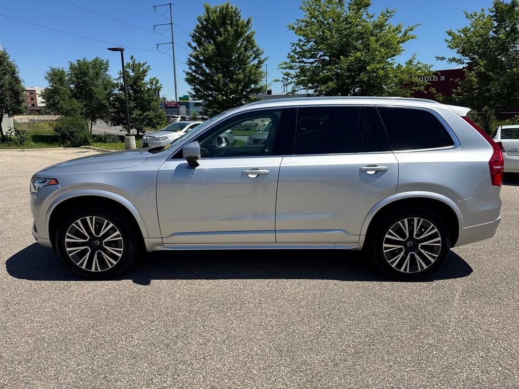 Used 2020 Volvo XC90 T6 Momentum AWD/4WD image 2