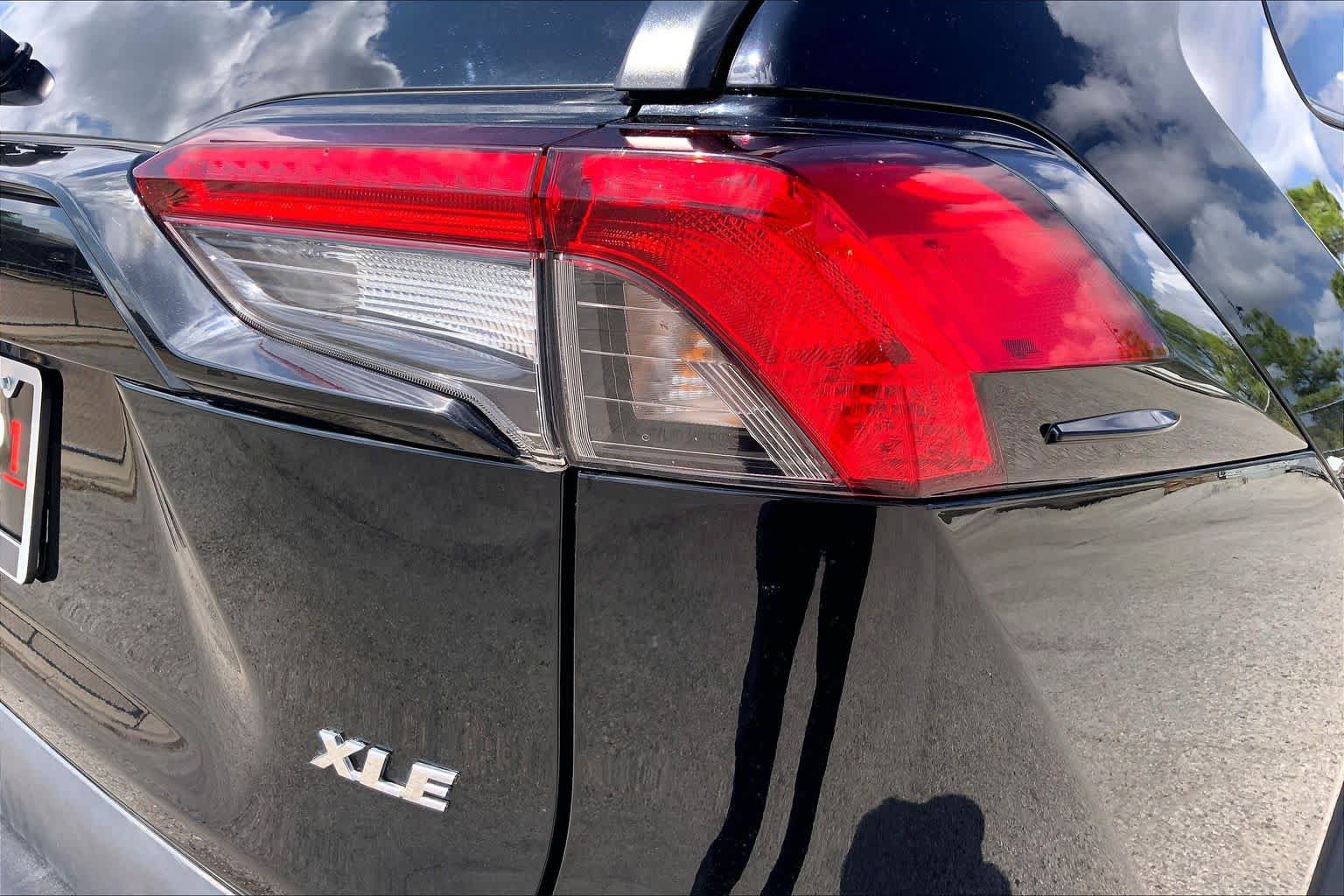Used 2024 Toyota RAV4 XLE FWD image 29