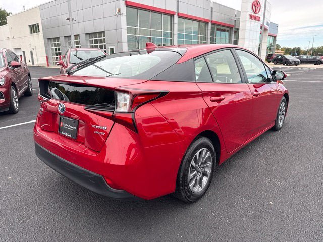 Certified 2020 Toyota Prius Limited w/ Premium Convenience Package FWD image 11