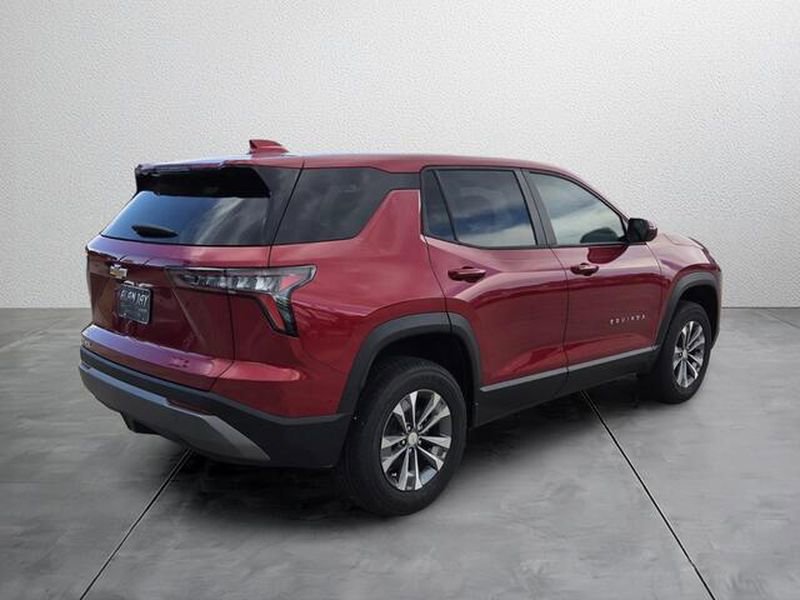 New 2026 Chevrolet Equinox LT image 5