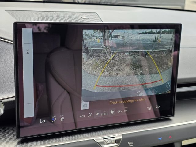 New 2026 Lexus ES 350e FWD image 12