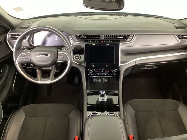 Used 2022 Jeep Grand Cherokee Altitude image 38