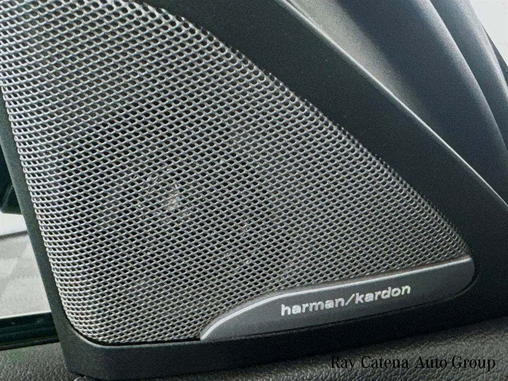 Used 2023 BMW X6 M50i w/ Climate Comfort Package image 19