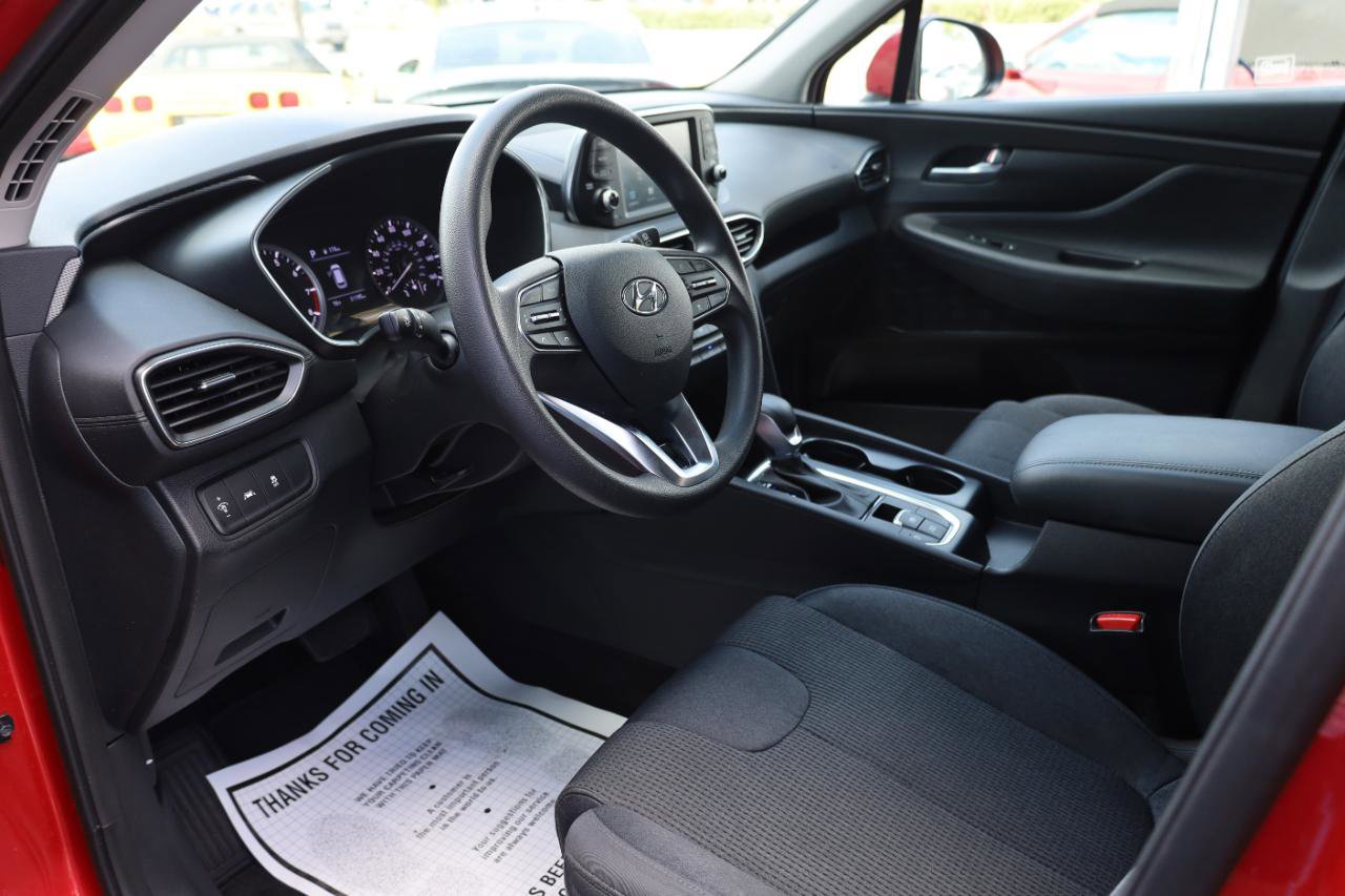 Used 2020 Hyundai Santa Fe SE image 7