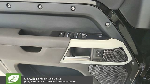 Used 2022 Land Rover Defender 110 S image 21