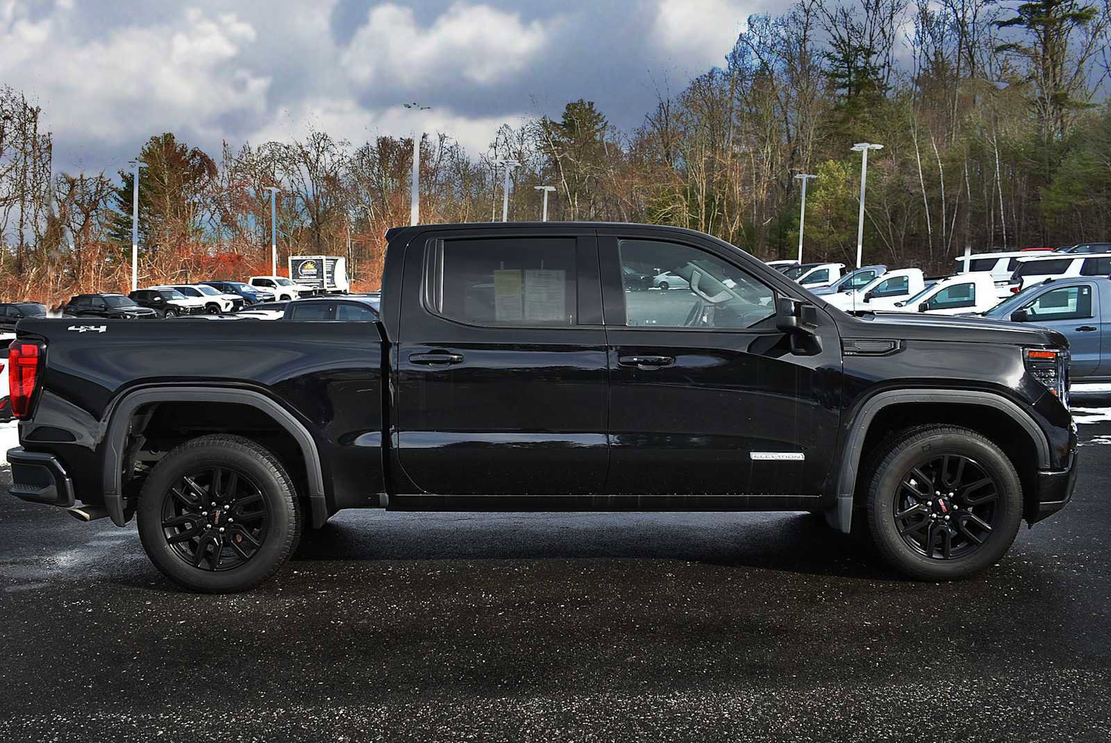 Used 2023 GMC Sierra 1500 Elevation image 5