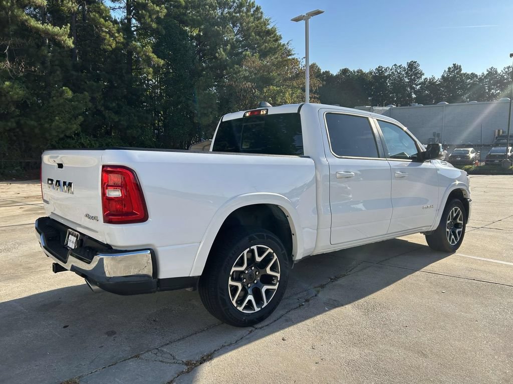 Used 2025 RAM 1500 Laramie AWD/4WD image 3