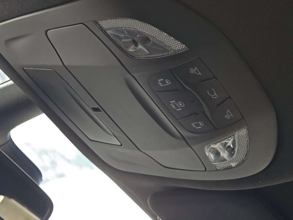 New 2026 Chrysler Pacifica Select image 32