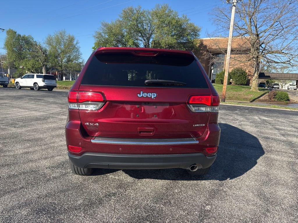 Used 2021 Jeep Grand Cherokee Limited w/ Luxury Group II image 2