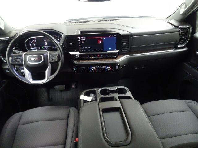 Used 2024 GMC Sierra 1500 SLE image 39