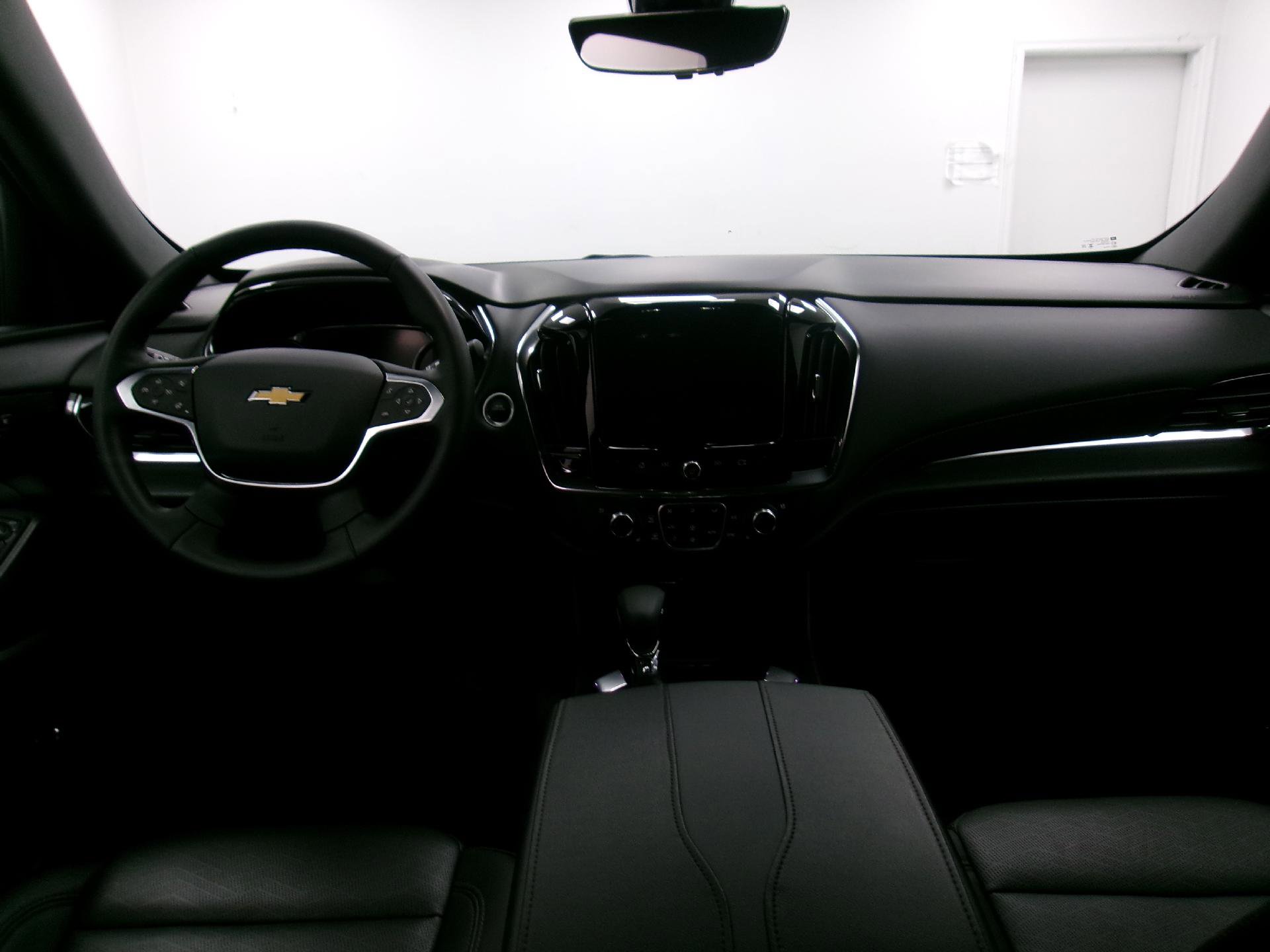 Used 2024 Chevrolet Traverse High Country image 11