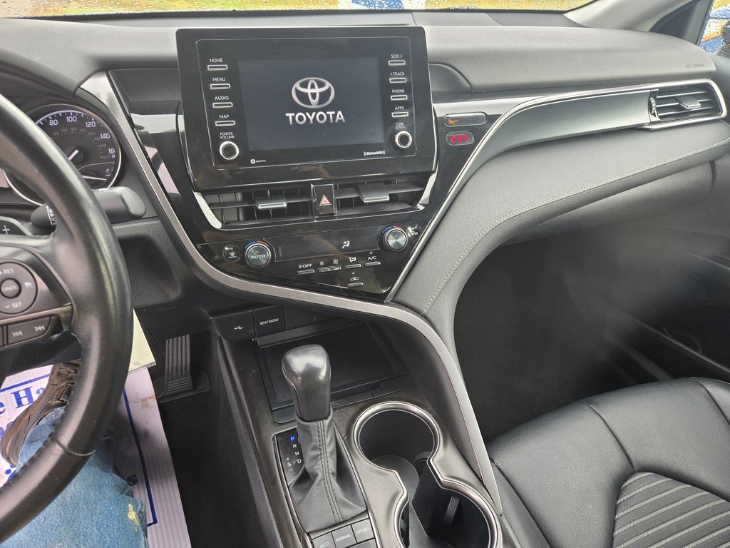 Used 2023 Toyota Camry SE image 8