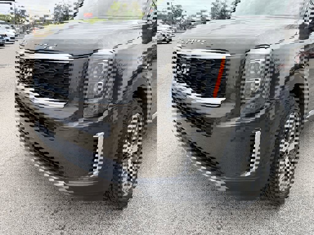 Used 2022 Kia Telluride EX w/ EX Premium Package image 9