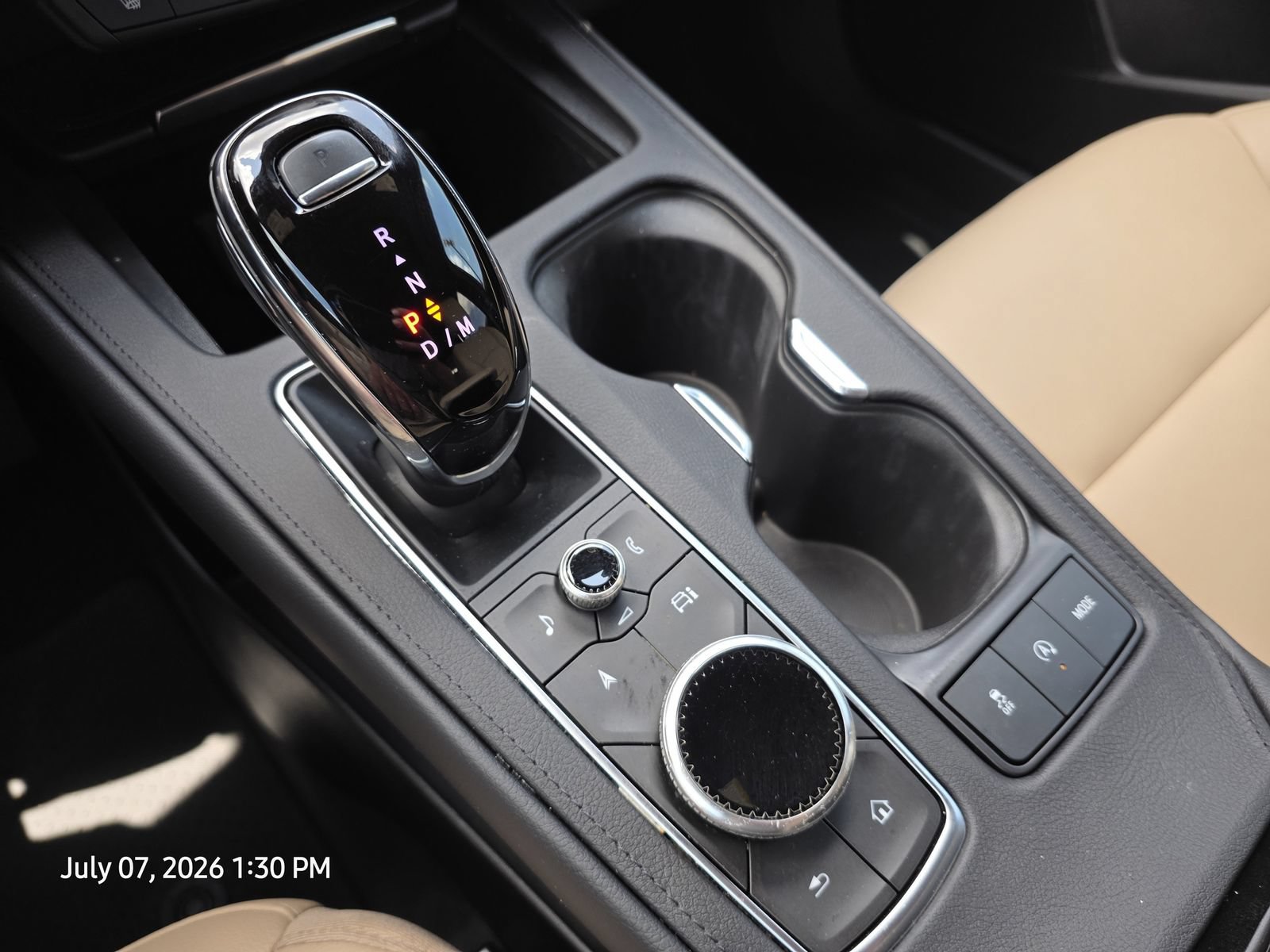 Used 2024 Cadillac XT4 Luxury w/ Cold Weather Package FWD image 28