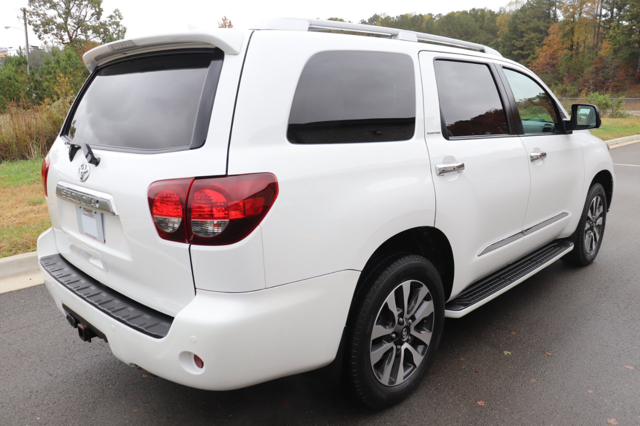 Used 2018 Toyota Sequoia Limited image 15