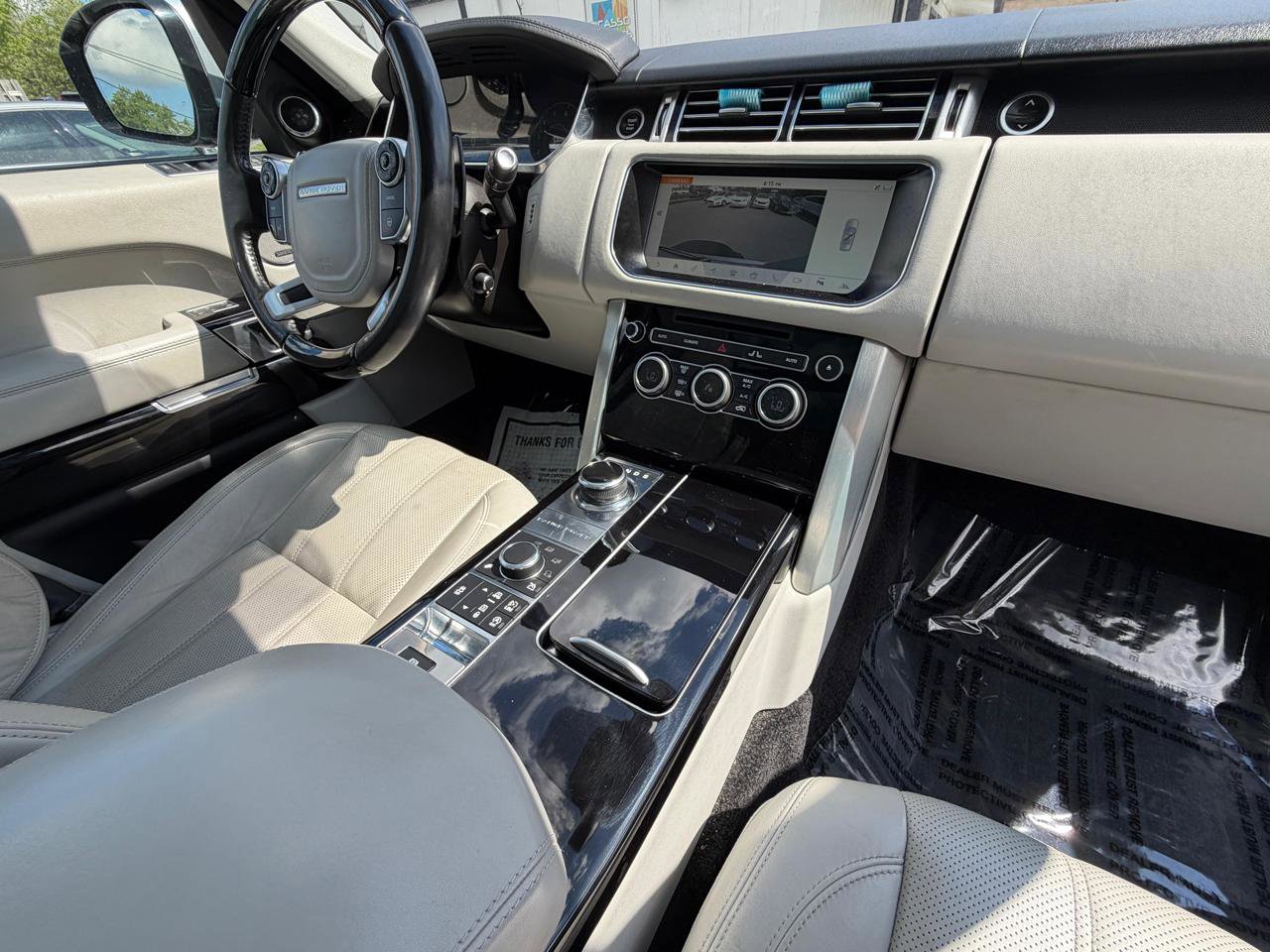 Used 2017 Land Rover Range Rover HSE AWD/4WD image 38