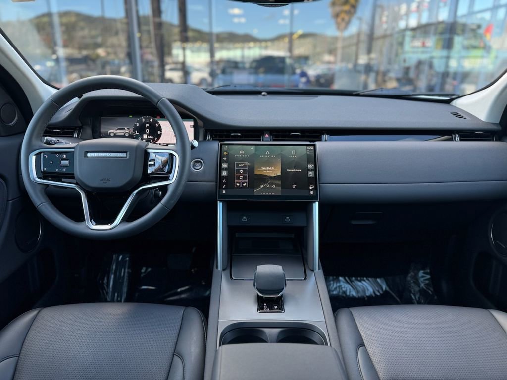 Used 2024 Land Rover Discovery Sport S image 12