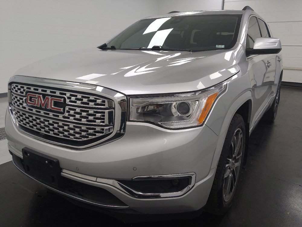 Used 2019 GMC Acadia Denali w/ Technology Package AWD/4WD image 15