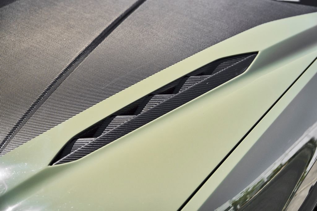 Used 2023 Lamborghini Urus Performante AWD/4WD image 10