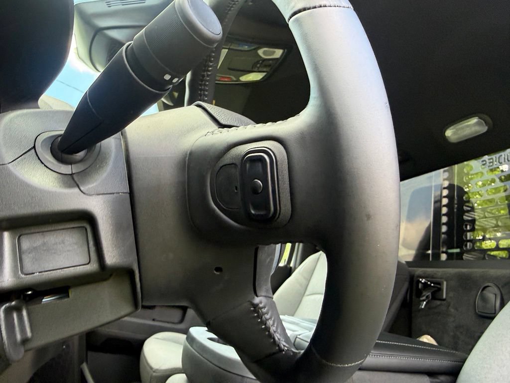 New 2024 RAM 5500 Tradesman w/ Safety Group AWD/4WD image 18