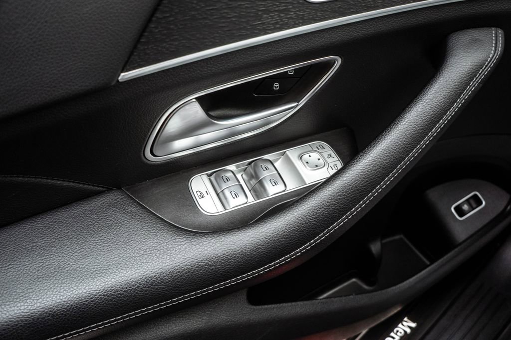 Used 2023 Mercedes-Benz GLE 350 4MATIC image 16