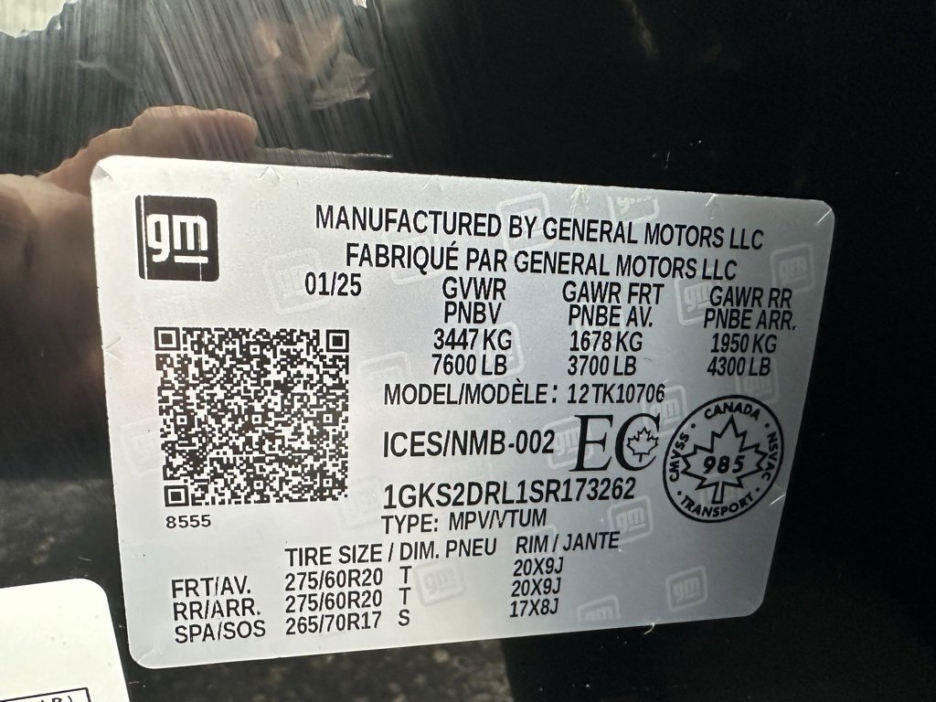 Used 2025 GMC Yukon Denali w/ Sun & Power Step Package image 17