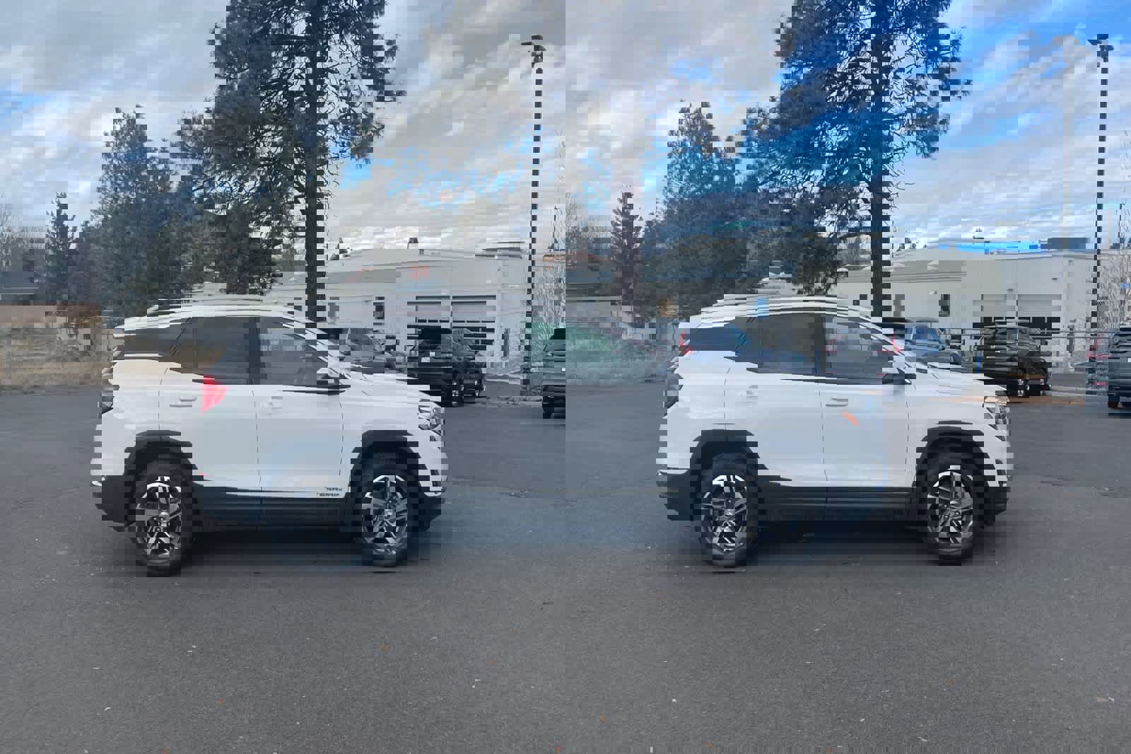 Used 2018 GMC Terrain SLT w/ Infotainment Package II image 8