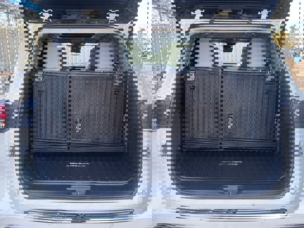 Used 2021 Toyota Highlander Platinum AWD/4WD image 17