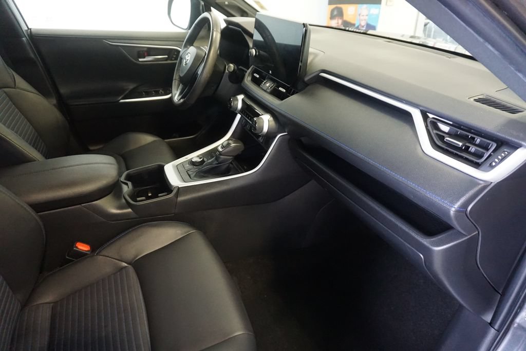 Certified 2023 Toyota RAV4 XSE AWD/4WD image 28