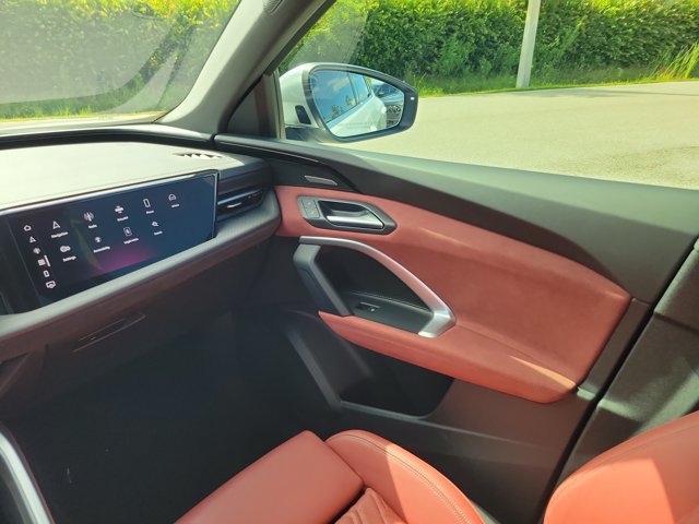 Certified 2025 Audi SQ5 Prestige AWD/4WD image 14