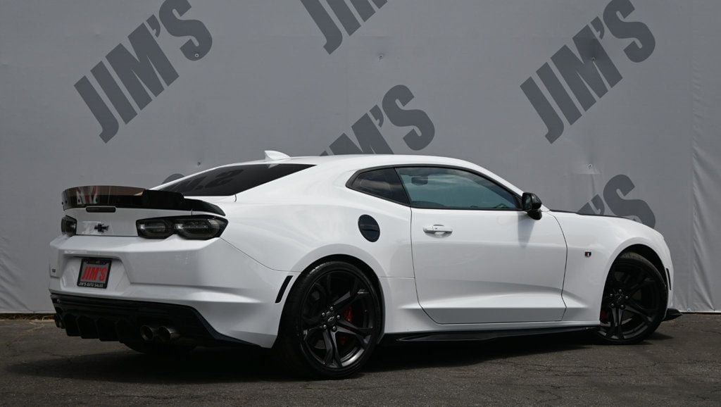 Used 2020 Chevrolet Camaro SS RWD image 5