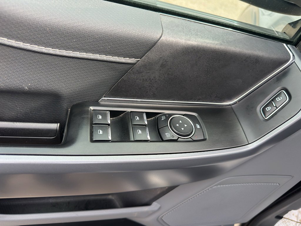 Used 2025 Ford F150 XLT w/ Equipment Group 301A Standard image 5