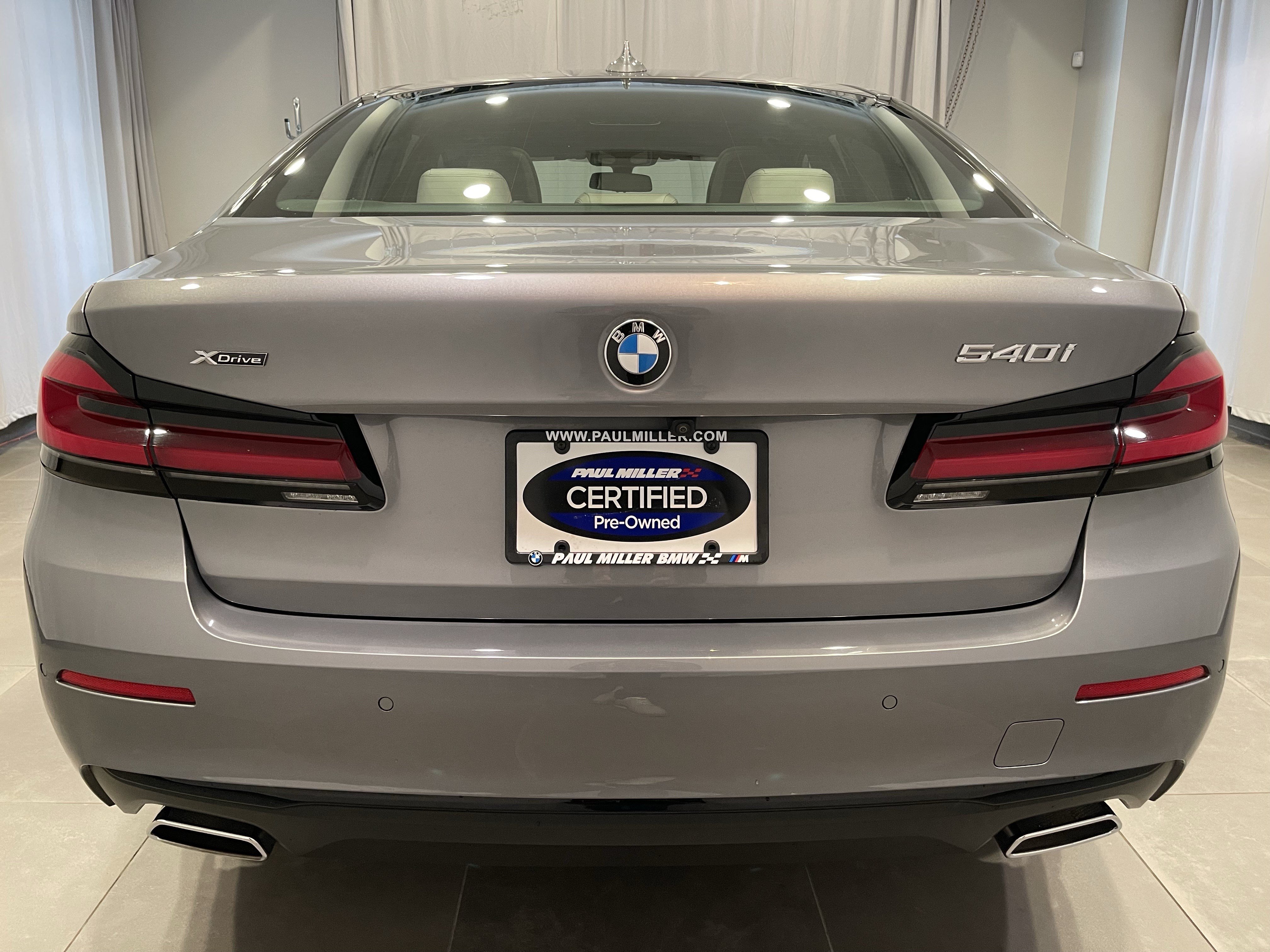 Used 2023 BMW 540i xDrive w/ Executive Package AWD/4WD image 5