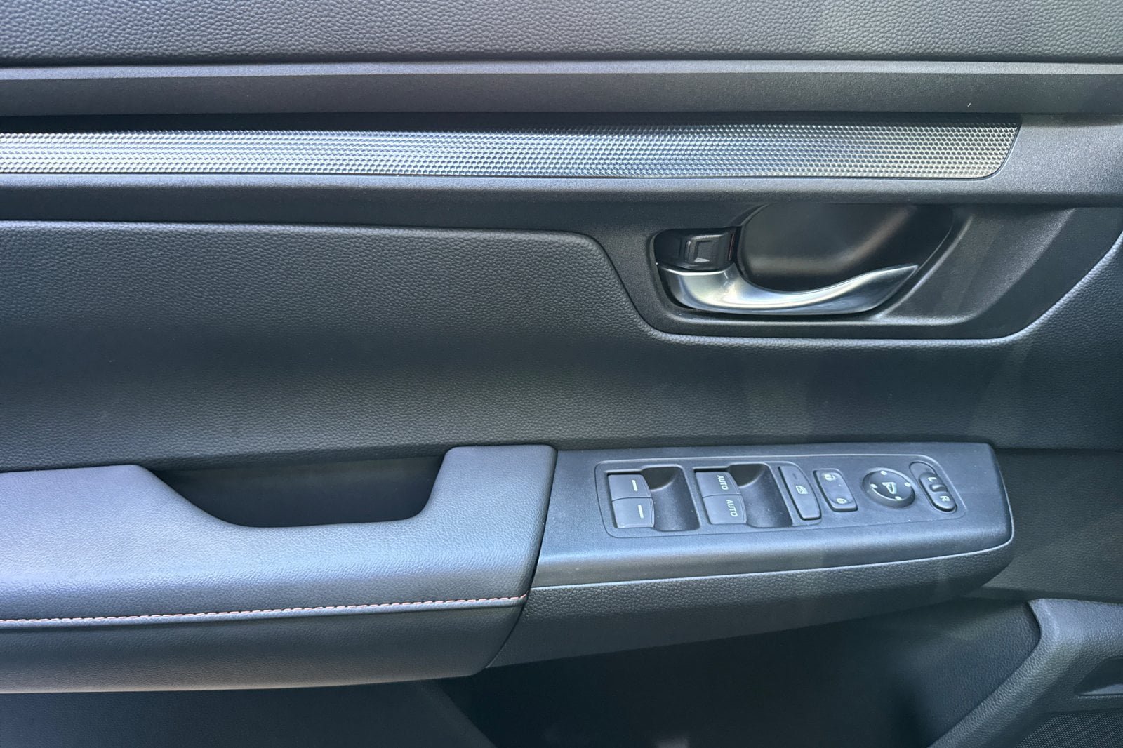 Used 2024 Honda CR-V Sport image 8