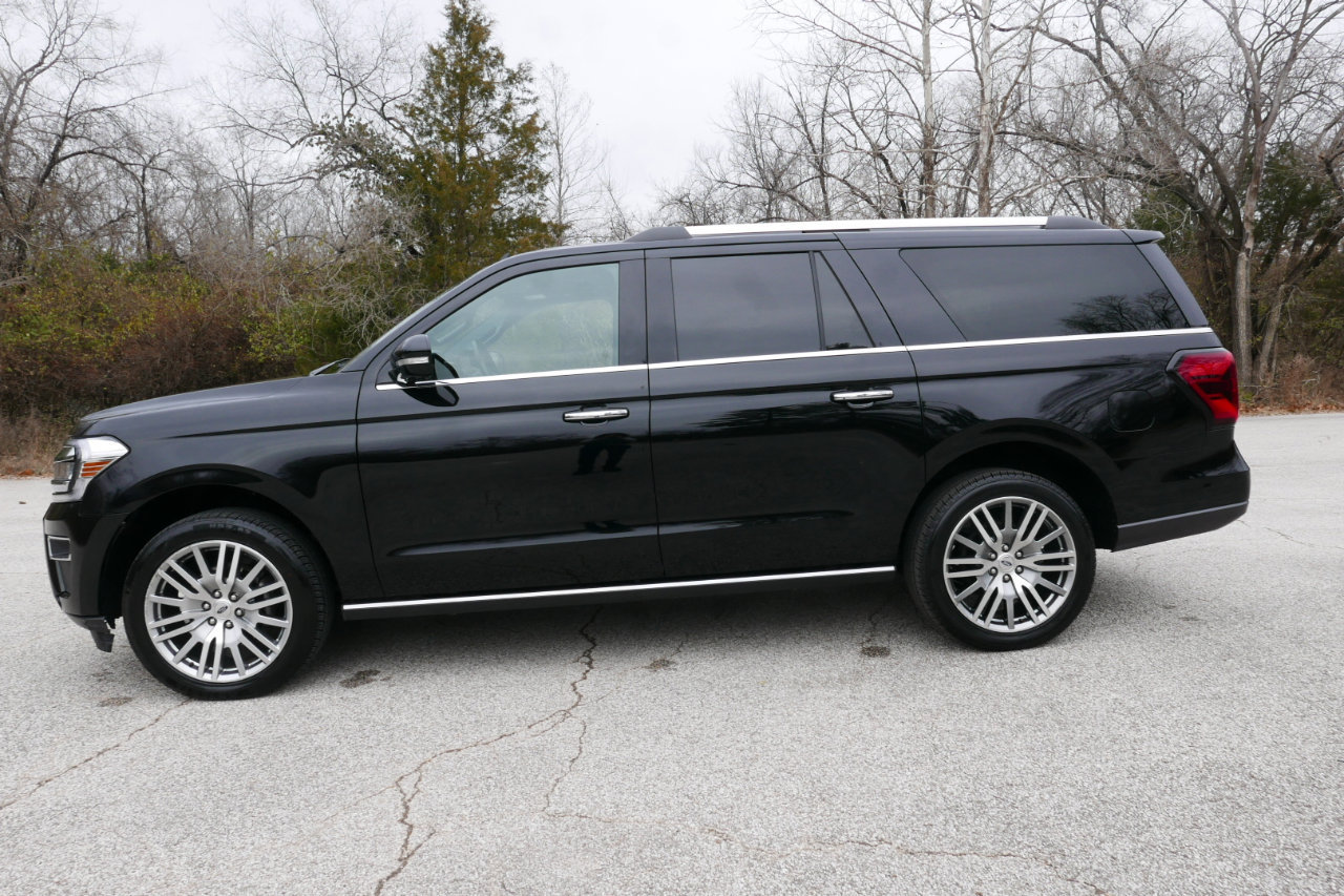 Used 2024 Ford Expedition Max Limited image 4