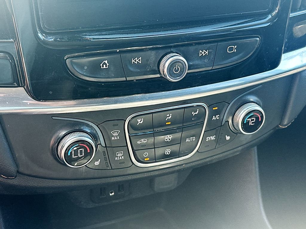 Used 2019 Chevrolet Traverse RS w/ LPO, Floor Liner Package FWD image 14